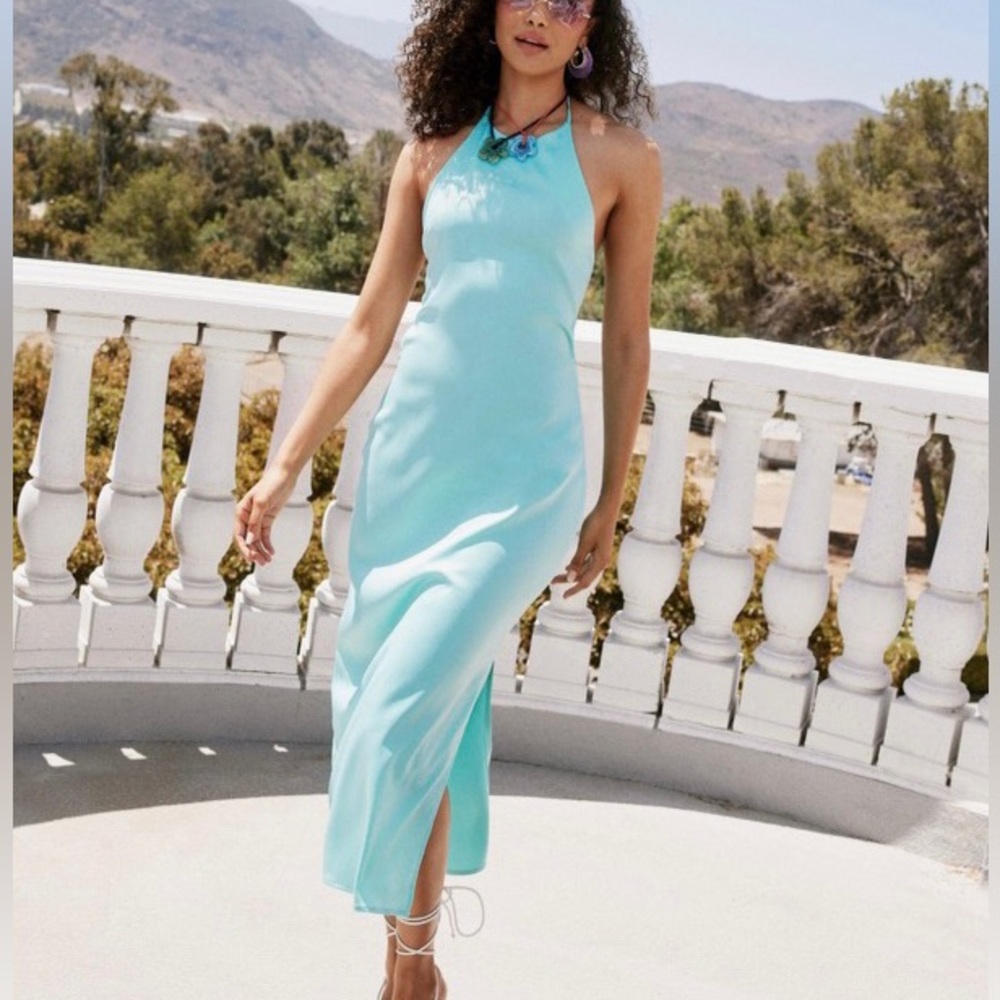 Turquoise halter neck open back midi dress - Nasty gal